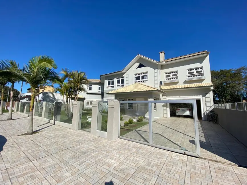 Foto 1 de Casa com 3 quartos à venda, 460m2 em Centro, Barra Do Ribeiro - RS