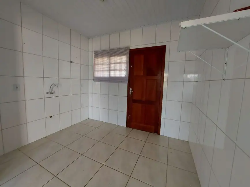 Foto 4 de Casa com 2 quartos à venda, 54m2 em Coloninha, Ararangua - SC
