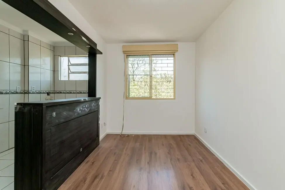 Foto 3 de Apartamento com 2 quartos à venda, 49m2 em Jardim Itu, Porto Alegre - RS