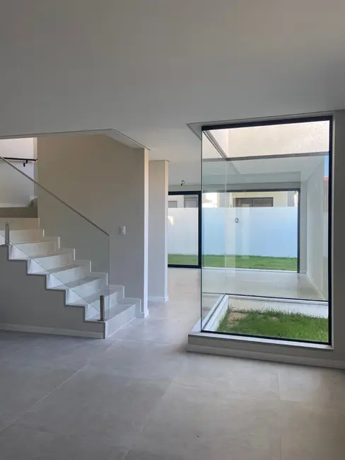 Casa com 3 quartos à venda, 177m2 em Campeche, Florianopolis - SC - imagem 3 Foto 3 de Casa com 3 quartos à venda, 177m2 em Campeche, Florianopolis - SC
