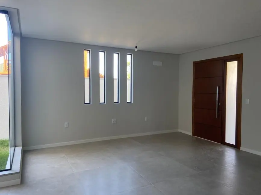 Casa com 3 quartos à venda, 177m2 em Campeche, Florianopolis - SC - imagem 4 Foto 4 de Casa com 3 quartos à venda, 177m2 em Campeche, Florianopolis - SC