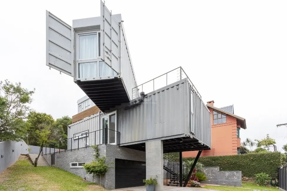 Casa com 3 quartos à venda, 333m2 em Teresópolis, Porto Alegre - RS - imagem 3 Foto 3 de Casa com 3 quartos à venda, 333m2 em Teresópolis, Porto Alegre - RS