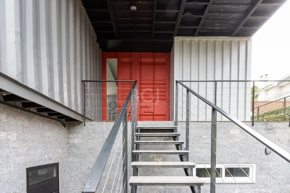 Casa com 3 quartos à venda, 333m2 em Teresópolis, Porto Alegre - RS - imagem 5 Foto 5 de Casa com 3 quartos à venda, 333m2 em Teresópolis, Porto Alegre - RS
