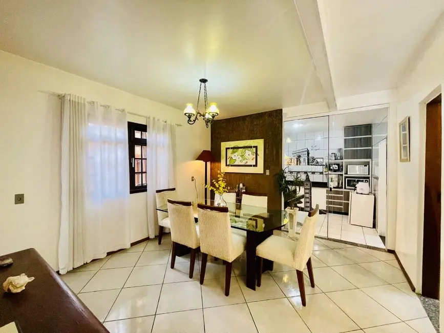 Casa com 3 quartos à venda, 143m2 em Fortaleza, Blumenau - SC - imagem 5 Foto 5 de Casa com 3 quartos à venda, 143m2 em Fortaleza, Blumenau - SC