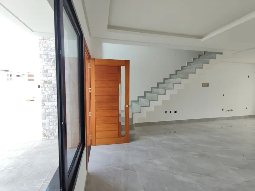 Casa com 3 quartos à venda, 110m2 em Estância Velha, Canoas - RS - imagem 7 Foto 7 de Casa com 3 quartos à venda, 110m2 em Estância Velha, Canoas - RS