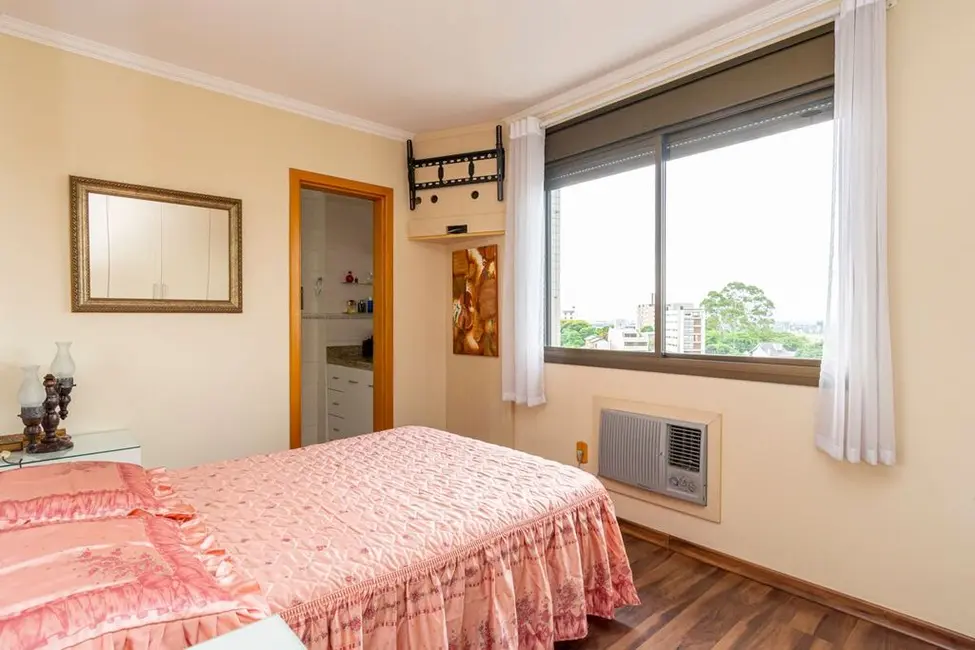 Apartamento com 3 quartos à venda, 94m2 em Cristo Redentor, Porto Alegre - RS - imagem 8 Foto 8 de Apartamento com 3 quartos à venda, 94m2 em Cristo Redentor, Porto Alegre - RS