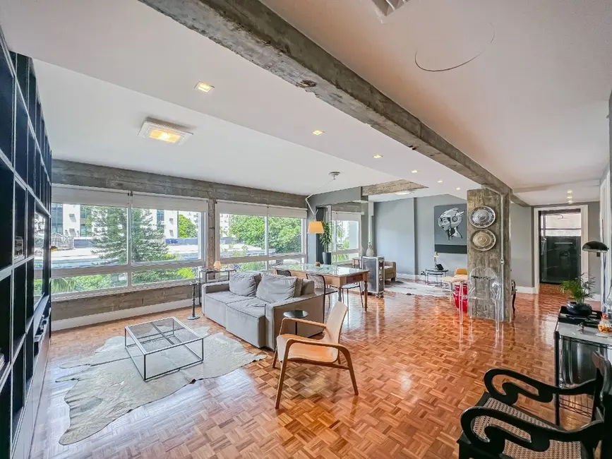 Apartamento com 1 quarto à venda, 134m2 em Moinhos de Vento, Porto Alegre - RS - imagem 3 Foto 3 de Apartamento com 1 quarto à venda, 134m2 em Moinhos de Vento, Porto Alegre - RS