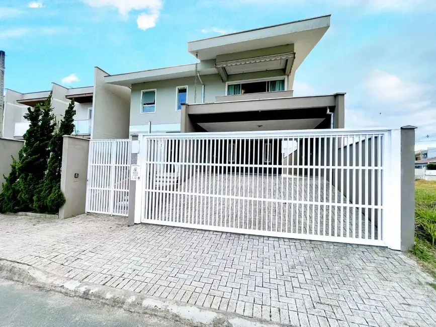 Casa com 3 quartos à venda, 238m2 em Fortaleza Alta, Blumenau - SC - imagem 1 Foto 1 de Casa com 3 quartos à venda, 238m2 em Fortaleza Alta, Blumenau - SC