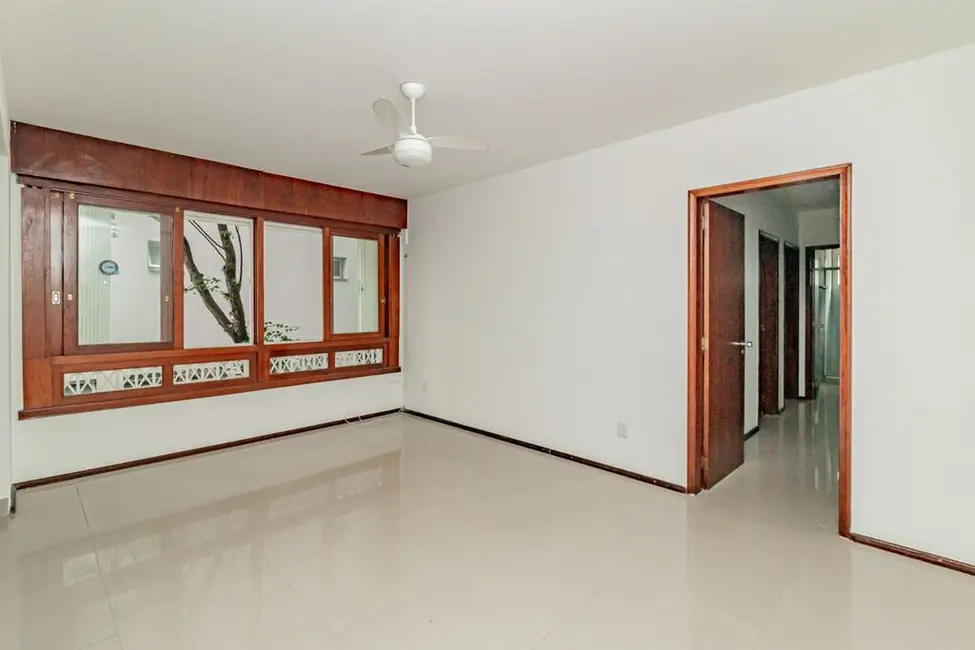 Foto 4 de Apartamento com 2 quartos à venda, 84m2 em Rio Branco, Porto Alegre - RS