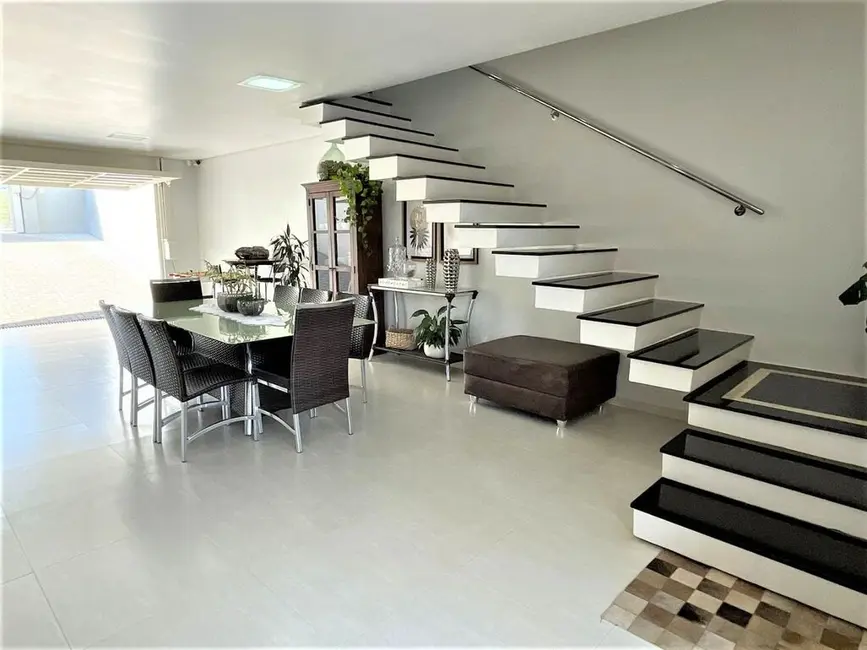 Foto 8 de Casa de Condomínio com 3 quartos à venda, 246m2 em Presidente Médici, Chapeco - SC