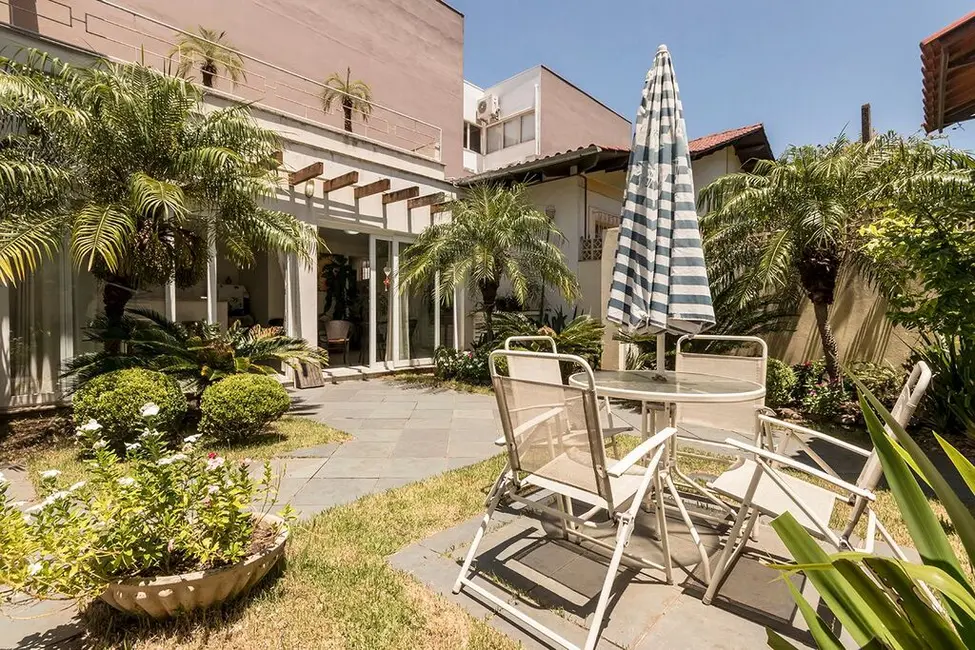 Foto 1 de Casa com 3 quartos à venda, 151m2 em Santa Maria Goretti, Porto Alegre - RS