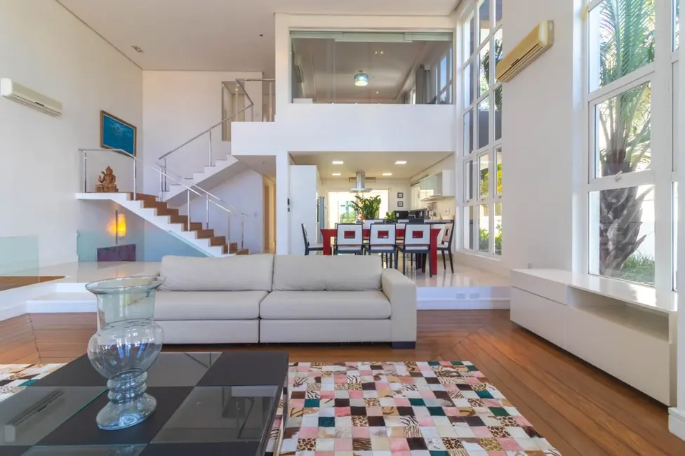 Foto 9 de Casa com 3 quartos à venda, 389m2 em Boa Vista, Porto Alegre - RS