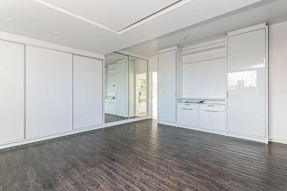 Apartamento com 4 quartos à venda, 218m2 em Centro, Florianopolis - SC - imagem 9 Foto 9 de Apartamento com 4 quartos à venda, 218m2 em Centro, Florianopolis - SC