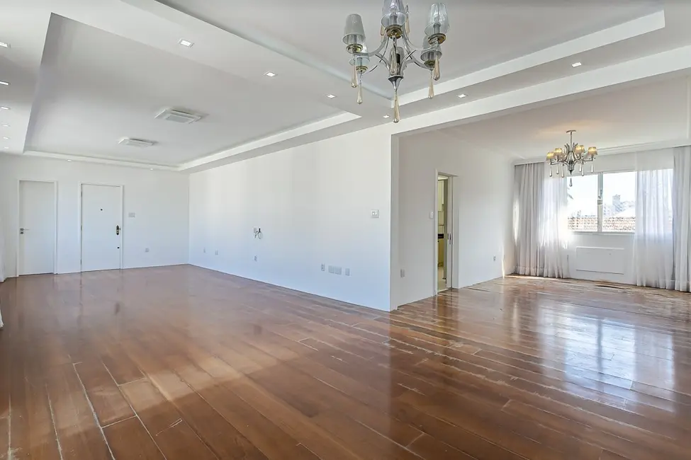 Apartamento com 4 quartos à venda, 218m2 em Centro, Florianopolis - SC - imagem 3 Foto 3 de Apartamento com 4 quartos à venda, 218m2 em Centro, Florianopolis - SC