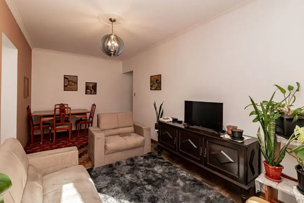 Apartamento com 4 quartos à venda, 104m2 em Menino Deus, Porto Alegre - RS - imagem 3 Foto 3 de Apartamento com 4 quartos à venda, 104m2 em Menino Deus, Porto Alegre - RS