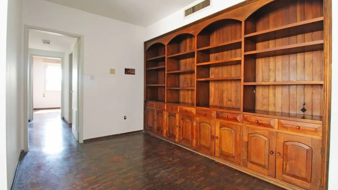 Cobertura com 3 quartos à venda, 208m2 em Auxiliadora, Porto Alegre - RS - imagem 4 Foto 4 de Cobertura com 3 quartos à venda, 208m2 em Auxiliadora, Porto Alegre - RS