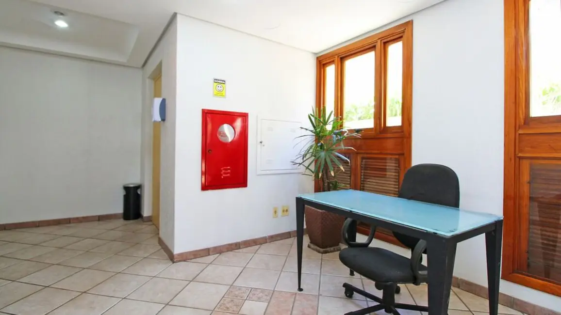 Foto 5 de Apartamento com 2 quartos à venda, 56m2 em Santana, Porto Alegre - RS