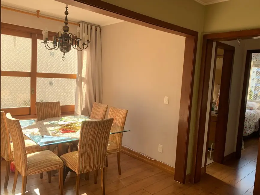 Cobertura com 3 quartos à venda, 175m2 em Higienópolis, Porto Alegre - RS - imagem 3 Foto 3 de Cobertura com 3 quartos à venda, 175m2 em Higienópolis, Porto Alegre - RS