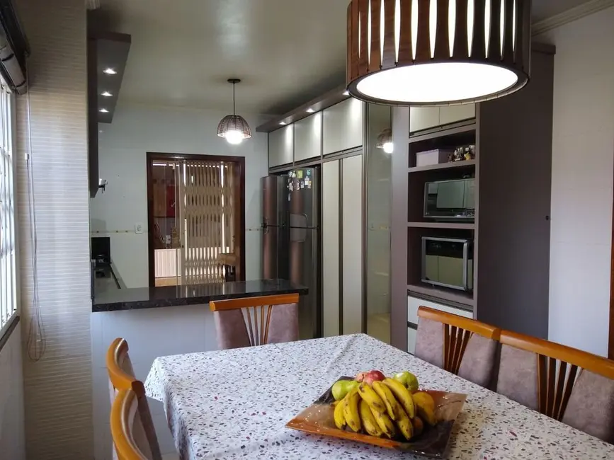 Foto 2 de Casa com 4 quartos à venda, 265m2 em Centro, Xanxere - SC