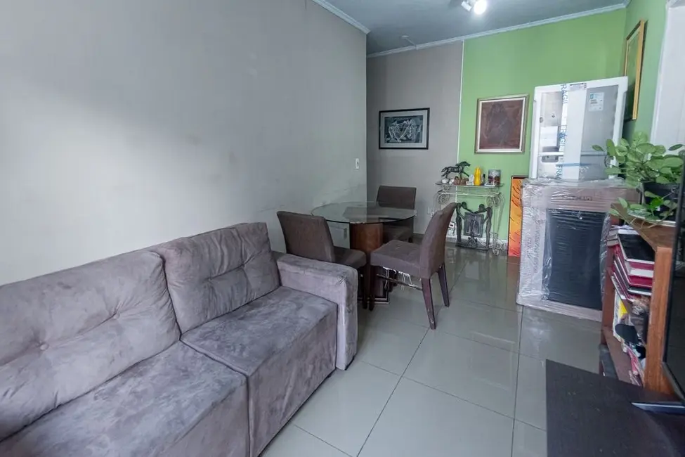 Apartamento com 3 quartos à venda, 77m2 em Passo da Areia, Porto Alegre - RS - imagem 7 Foto 7 de Apartamento com 3 quartos à venda, 77m2 em Passo da Areia, Porto Alegre - RS