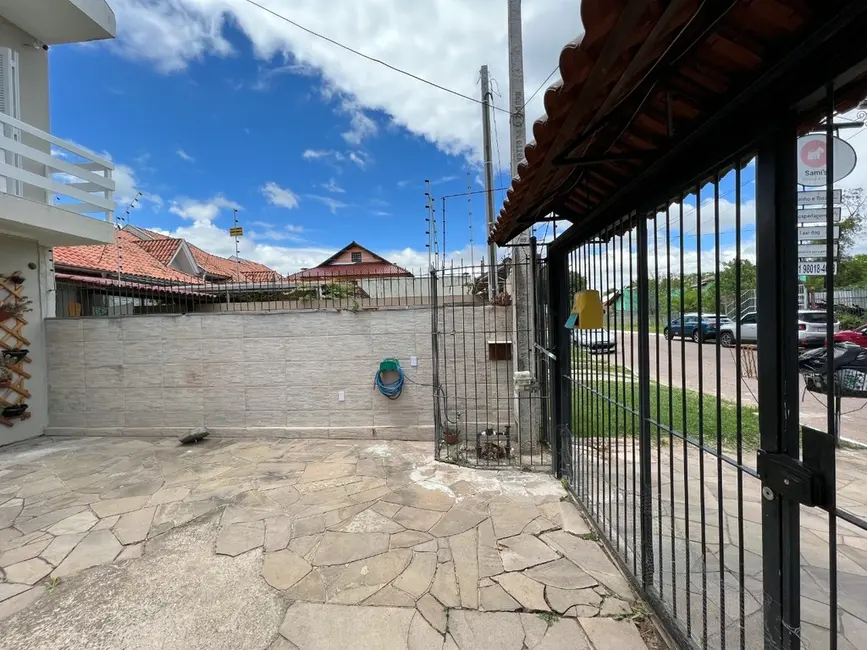 Casa com 3 quartos à venda, 154m2 em Nossa Senhora das Graças, Canoas - RS - imagem 4 Foto 4 de Casa com 3 quartos à venda, 154m2 em Nossa Senhora das Graças, Canoas - RS