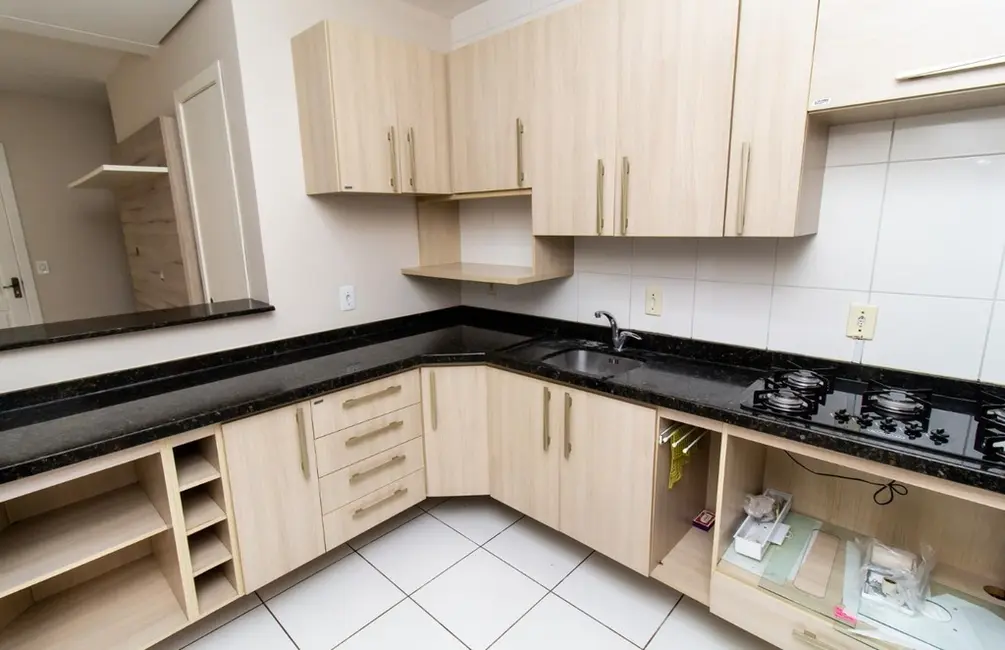 Foto 6 de Casa de Condomínio com 2 quartos à venda, 83m2 em Cachoeirinha - RS