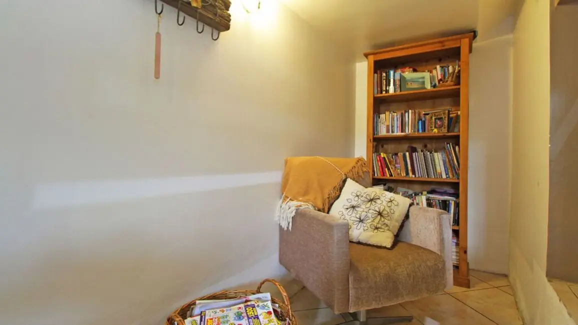 Casa com 4 quartos à venda, 243m2 em Partenon, Porto Alegre - RS - imagem 7 Foto 7 de Casa com 4 quartos à venda, 243m2 em Partenon, Porto Alegre - RS