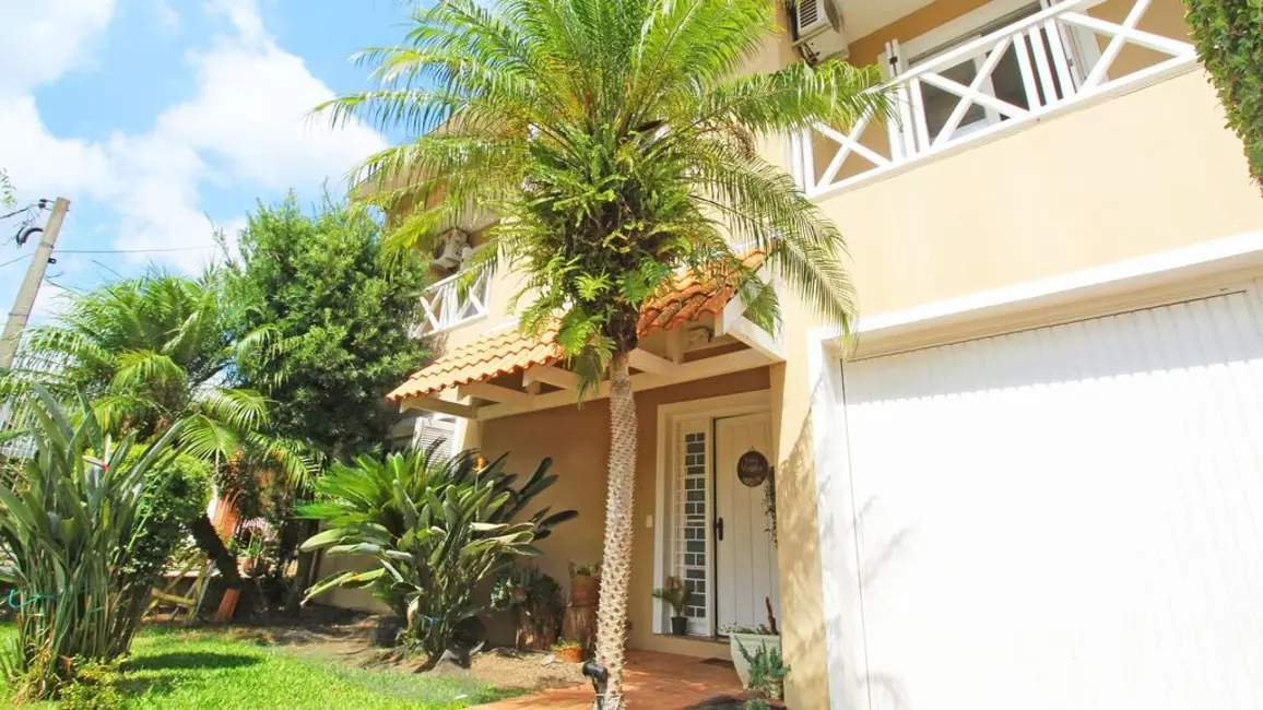 Casa com 4 quartos à venda, 243m2 em Partenon, Porto Alegre - RS - imagem 3 Foto 3 de Casa com 4 quartos à venda, 243m2 em Partenon, Porto Alegre - RS