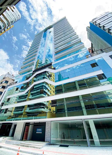 Foto 2 de Apartamento com 3 quartos à venda, 136m2 em Itapema - SC