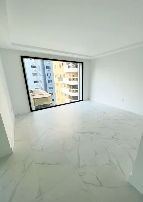 Foto 9 de Apartamento com 3 quartos à venda, 136m2 em Itapema - SC