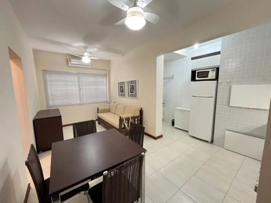 Foto 2 de Apartamento com 1 quarto à venda, 48m2 em Centro, Tramandai - RS