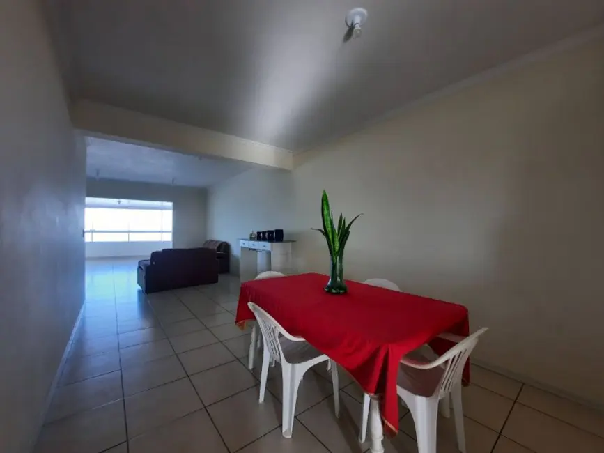 Apartamento com 4 quartos à venda, 180m2 em Centro, Tramandai - RS - imagem 4 Foto 4 de Apartamento com 4 quartos à venda, 180m2 em Centro, Tramandai - RS