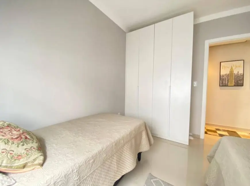 Apartamento com 2 quartos à venda, 74m2 em Centro, Tramandai - RS - imagem 5 Foto 5 de Apartamento com 2 quartos à venda, 74m2 em Centro, Tramandai - RS