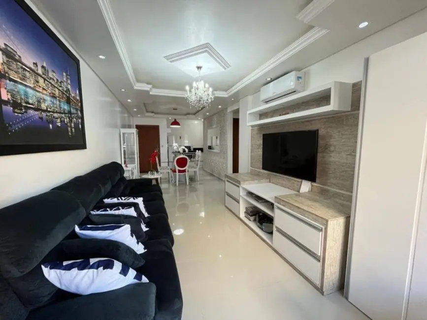 Apartamento com 2 quartos à venda, 107m2 em Centro, Tramandai - RS - imagem 2 Foto 2 de Apartamento com 2 quartos à venda, 107m2 em Centro, Tramandai - RS
