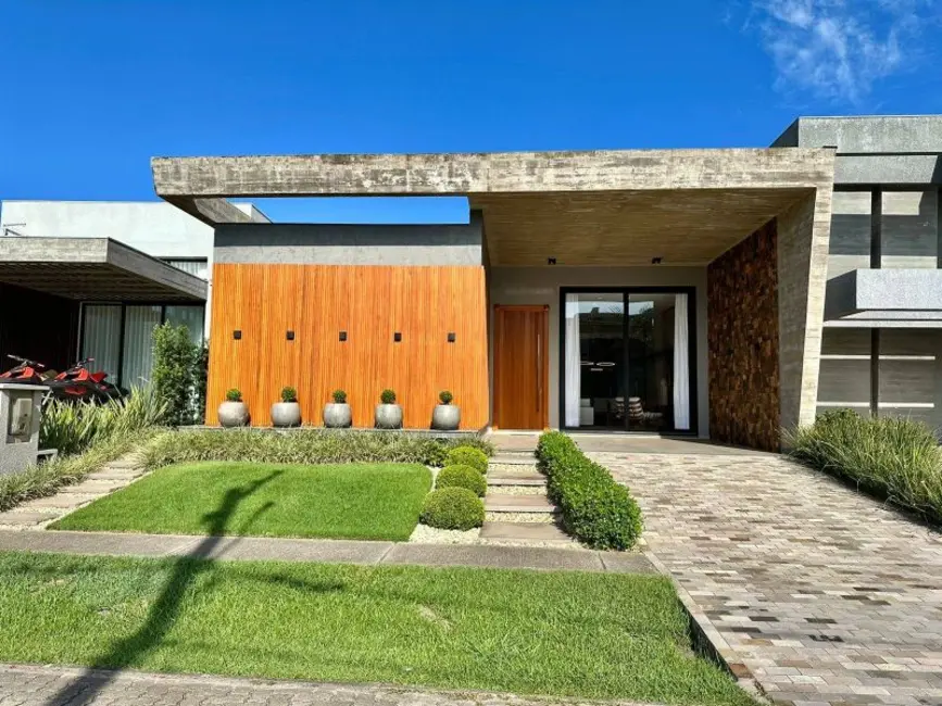Foto 2 de Casa de Condomínio com 3 quartos à venda, 198m2 em Capao Da Canoa - RS