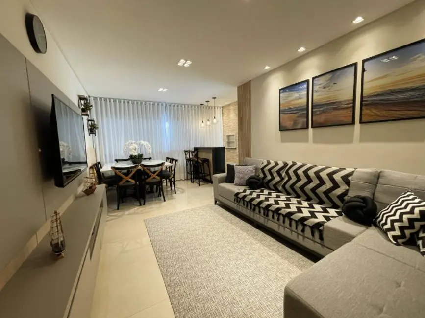 Foto 1 de Apartamento com 2 quartos à venda, 79m2 em Centro, Tramandai - RS