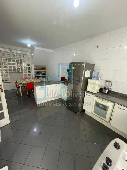 Casa com 3 quartos à venda, 450m2 em Jardim Colombo, Itapetininga - SP - imagem 8 Foto 8 de Casa com 3 quartos à venda, 450m2 em Jardim Colombo, Itapetininga - SP