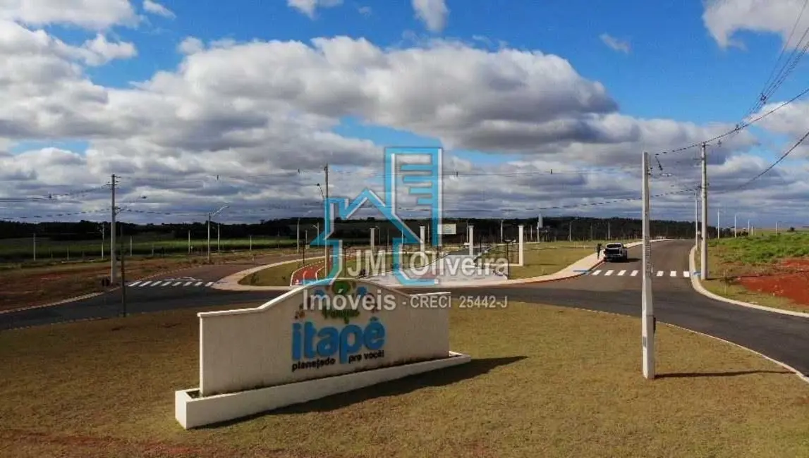 Foto 1 de Terreno / Lote à venda, 151m2 em Vila Mazzei, Itapetininga - SP