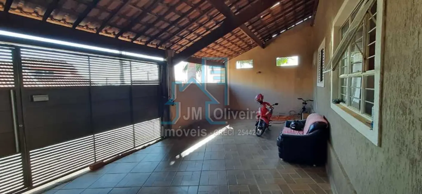 Foto 2 de Casa com 2 quartos à venda, 156m2 em Vila Nastri, Itapetininga - SP