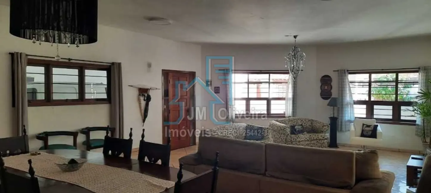 Foto 6 de Casa com 3 quartos à venda, 242m2 em Vila Barth, Itapetininga - SP