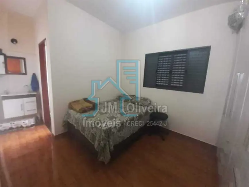 Sobrado com 3 quartos à venda, 258m2 em Vila Piedade, Itapetininga - SP - imagem 5 Foto 5 de Sobrado com 3 quartos à venda, 258m2 em Vila Piedade, Itapetininga - SP