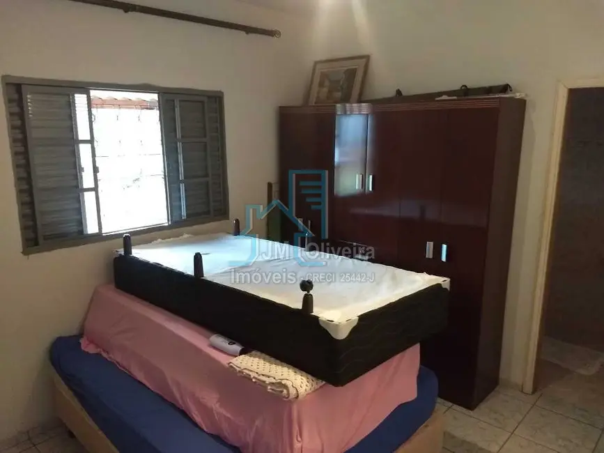 Casa com 3 quartos à venda, 160m2 em Vila Mazzei, Itapetininga - SP - imagem 6 Foto 6 de Casa com 3 quartos à venda, 160m2 em Vila Mazzei, Itapetininga - SP