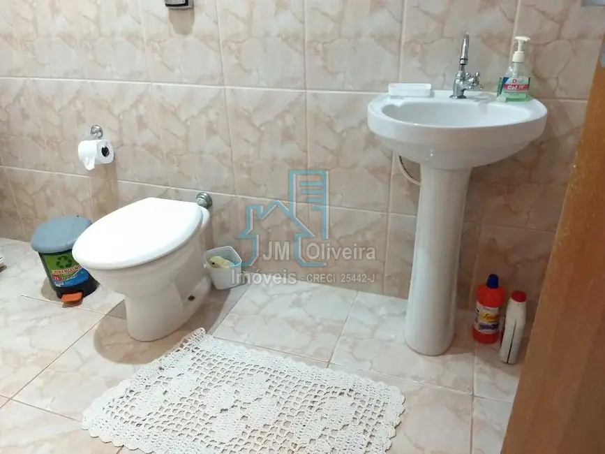Casa com 3 quartos à venda, 160m2 em Vila Mazzei, Itapetininga - SP - imagem 8 Foto 8 de Casa com 3 quartos à venda, 160m2 em Vila Mazzei, Itapetininga - SP