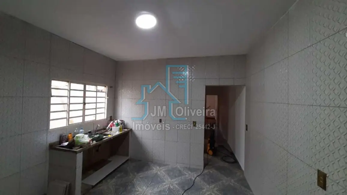 Casa com 2 quartos à venda, 132m2 em Vila Nova, Itapetininga - SP - imagem 4 Foto 4 de Casa com 2 quartos à venda, 132m2 em Vila Nova, Itapetininga - SP