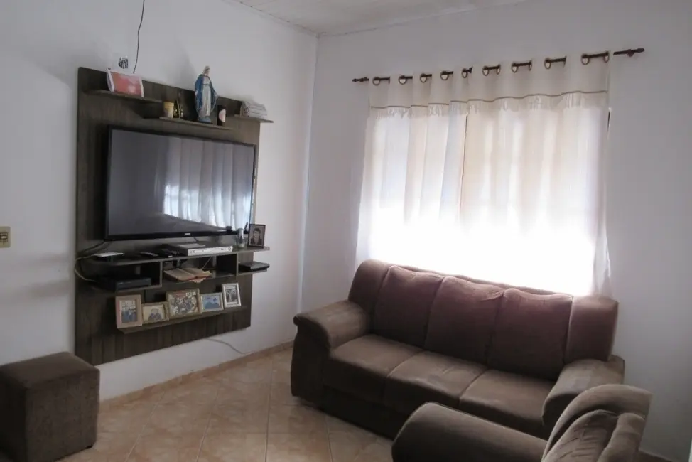 Casa com 2 quartos à venda, 194m2 em Itapetininga - SP - imagem 5 Foto 5 de Casa com 2 quartos à venda, 194m2 em Itapetininga - SP