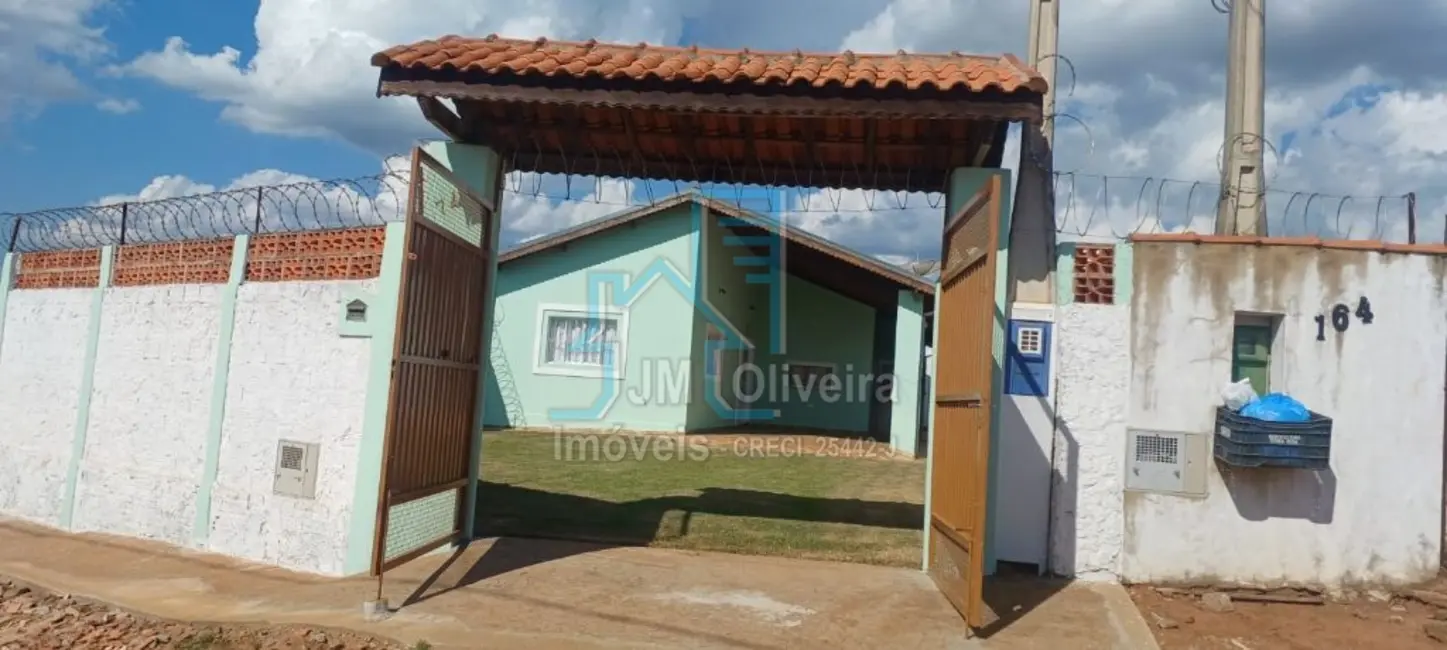 Foto 1 de Casa com 2 quartos à venda, 132m2 em Gramadão, Sao Miguel Arcanjo - SP