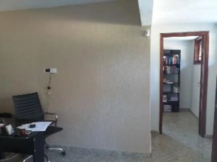 Foto 2 de Casa com 3 quartos à venda, 131m2 em Centro, Angatuba - SP