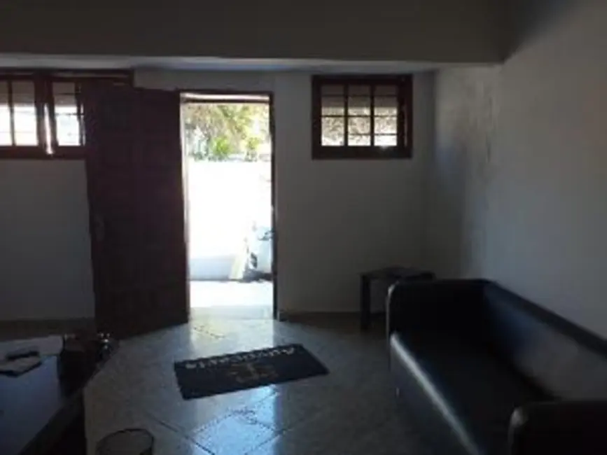 Foto 3 de Casa com 3 quartos à venda, 131m2 em Centro, Angatuba - SP
