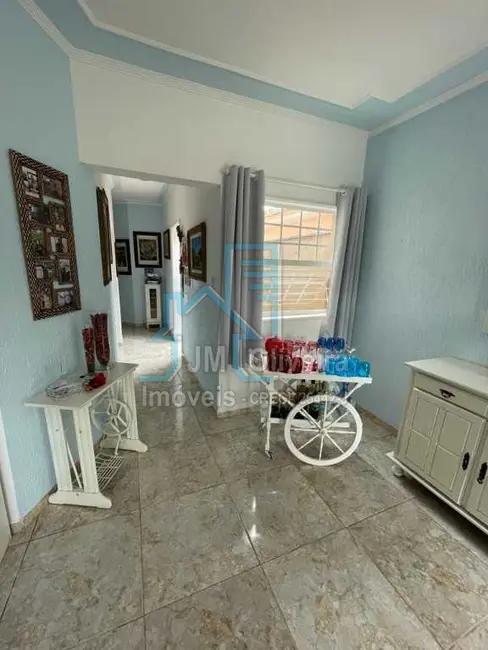 Casa com 2 quartos à venda, 131m2 em Jardim Shangri-lá, Itapetininga - SP - imagem 3 Foto 3 de Casa com 2 quartos à venda, 131m2 em Jardim Shangri-lá, Itapetininga - SP