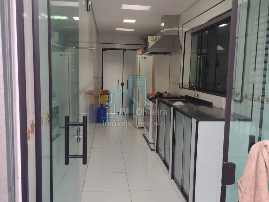 Casa com 3 quartos à venda, 190m2 em Jardim Shangri-lá, Itapetininga - SP - imagem 8 Foto 8 de Casa com 3 quartos à venda, 190m2 em Jardim Shangri-lá, Itapetininga - SP